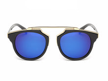 Lunettes de soleil élégantes bleues